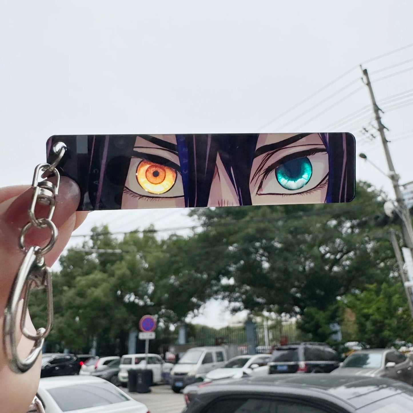 Glowing Eyes Anime Keychain – Inspired Gamer Style